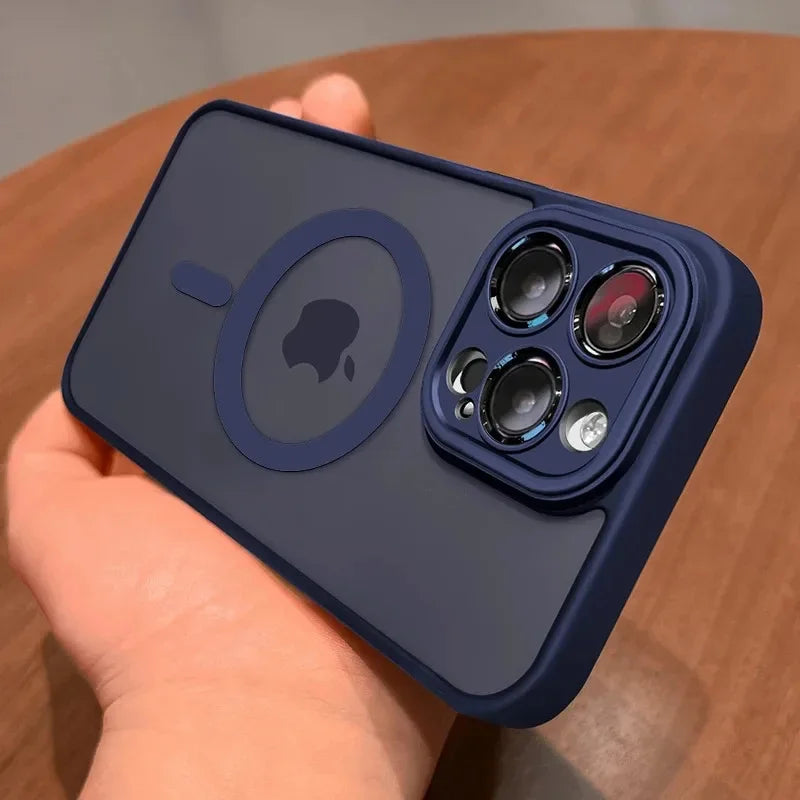 Capa Magnética Luxo Fosco Translúcida à Prova de Choque MagSafe